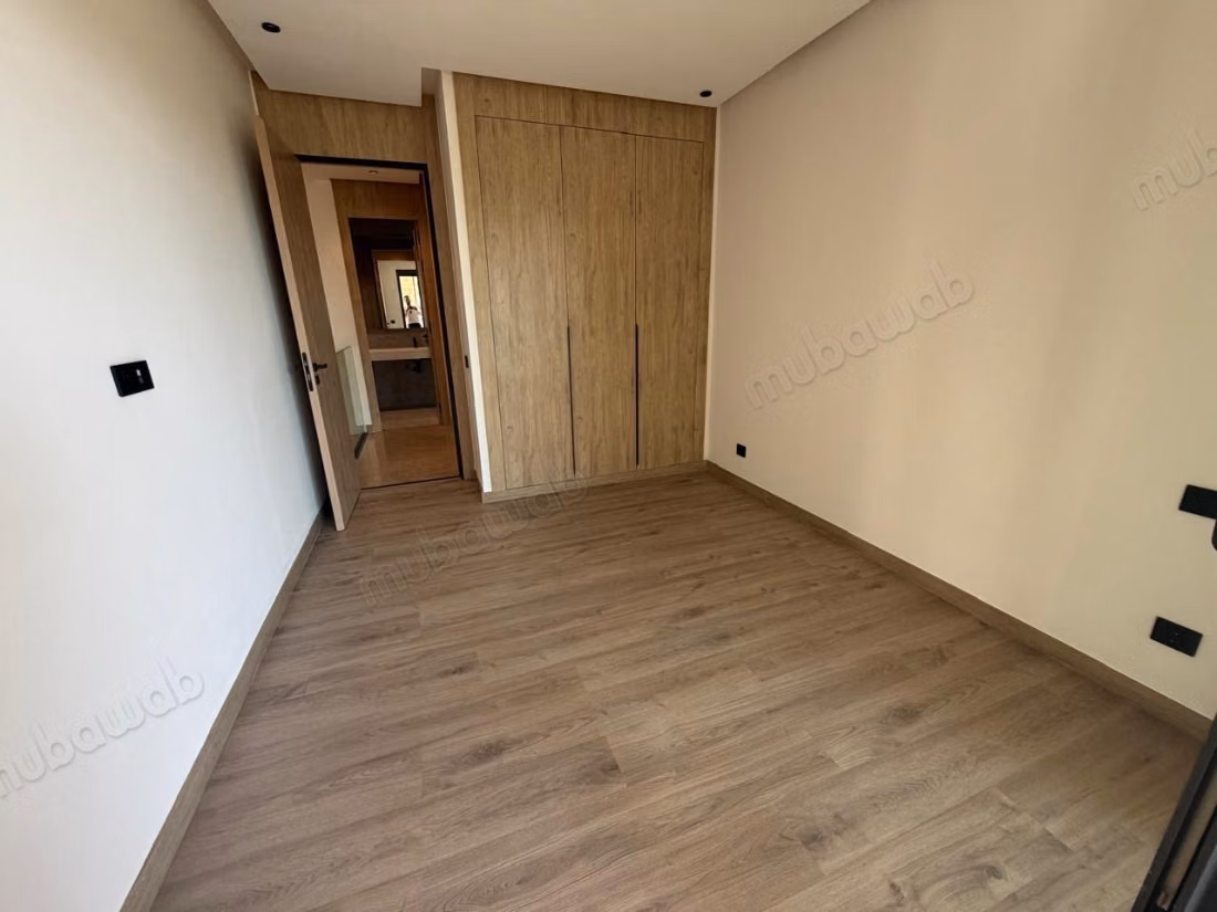 148m² duplex for rent in Souissi RABAT