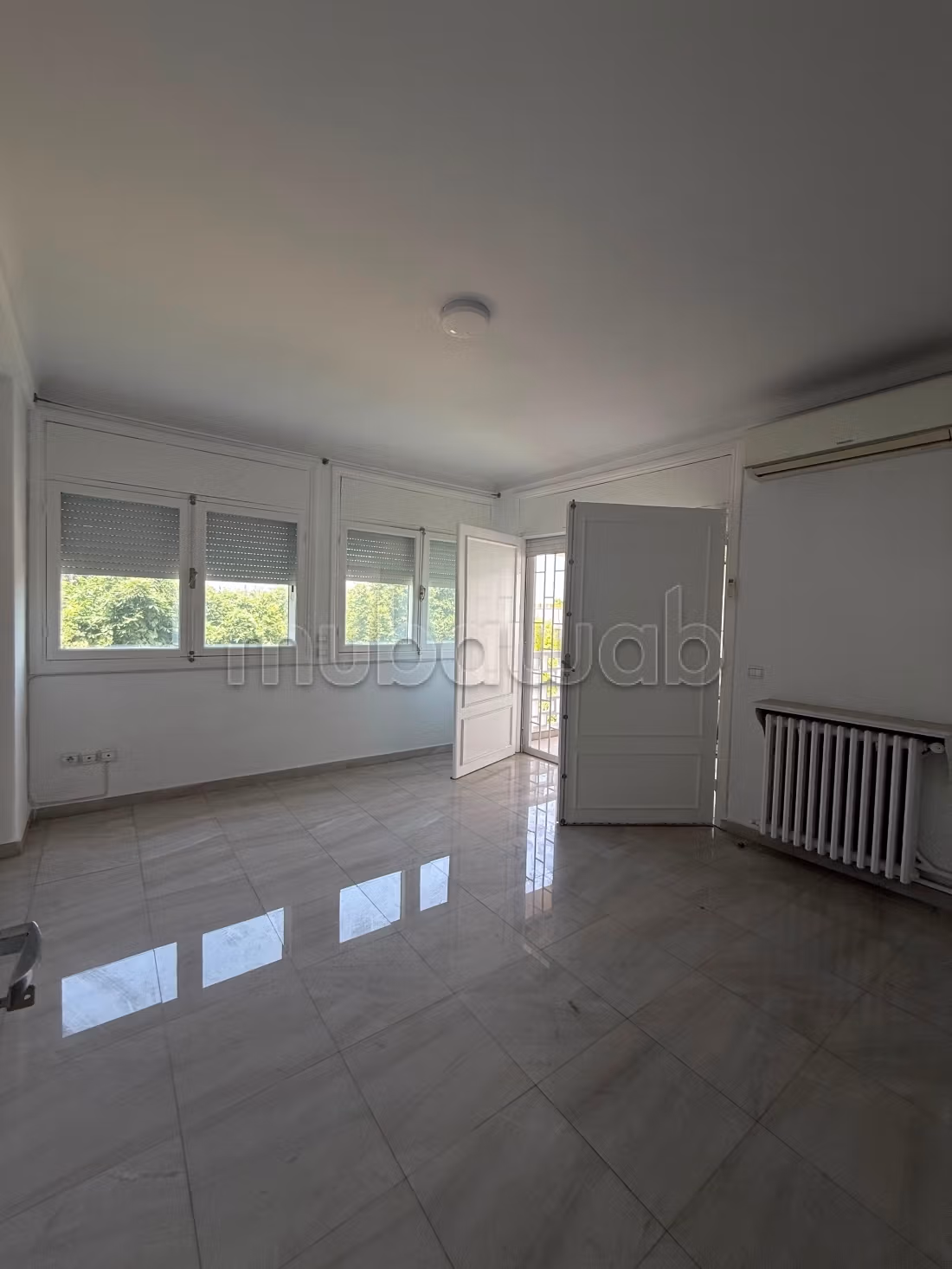 Villa usage BUREAU en location à HASSAN