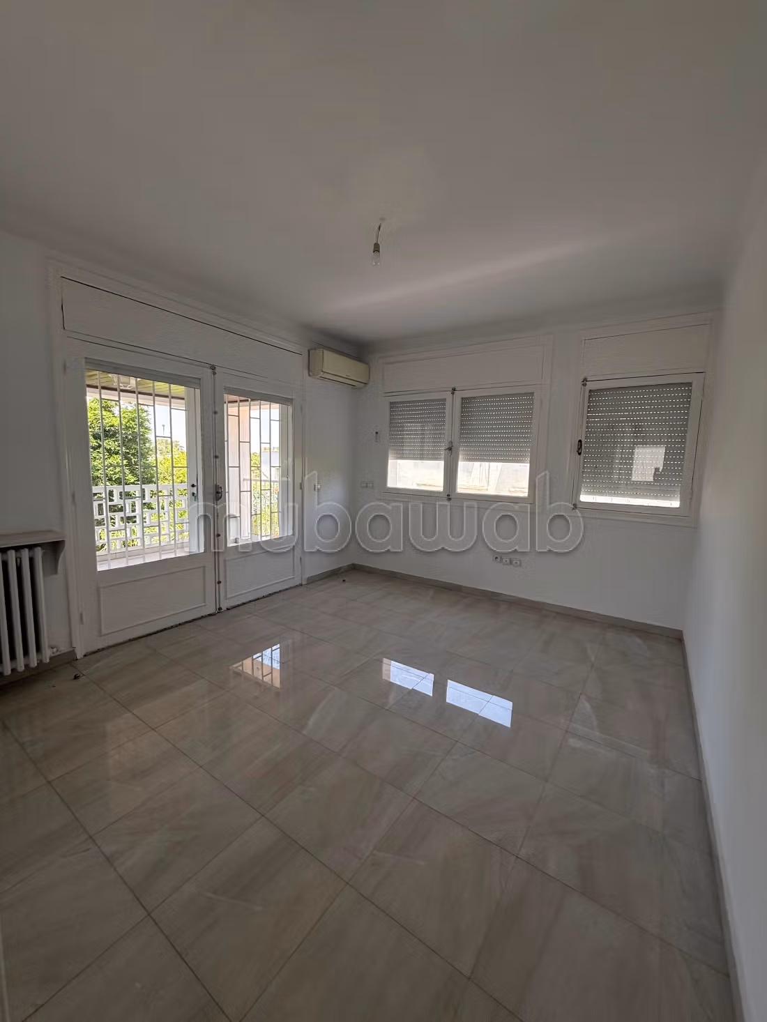 Villa usage BUREAU en location à HASSAN