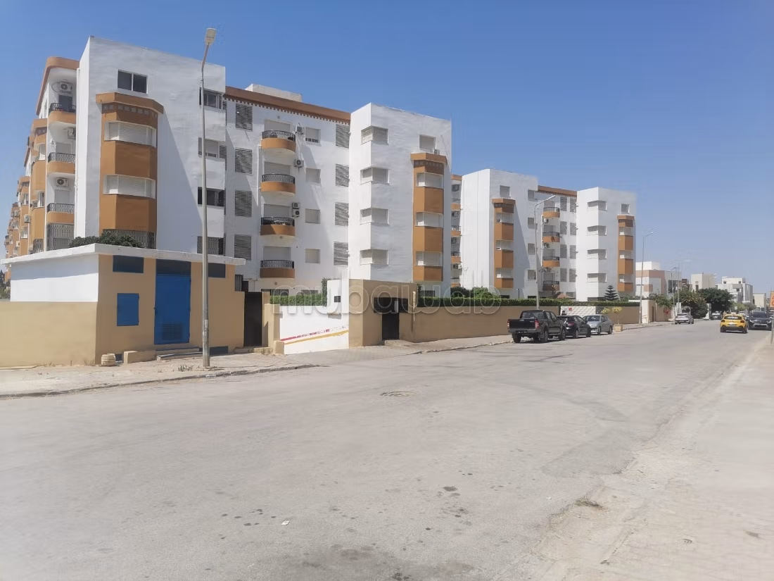 Louer local commercial de 73,5m² – la manouba