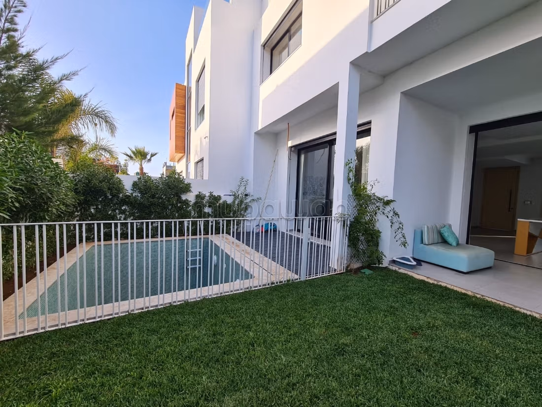 Villa d'architecte avec piscine, Darbouazza