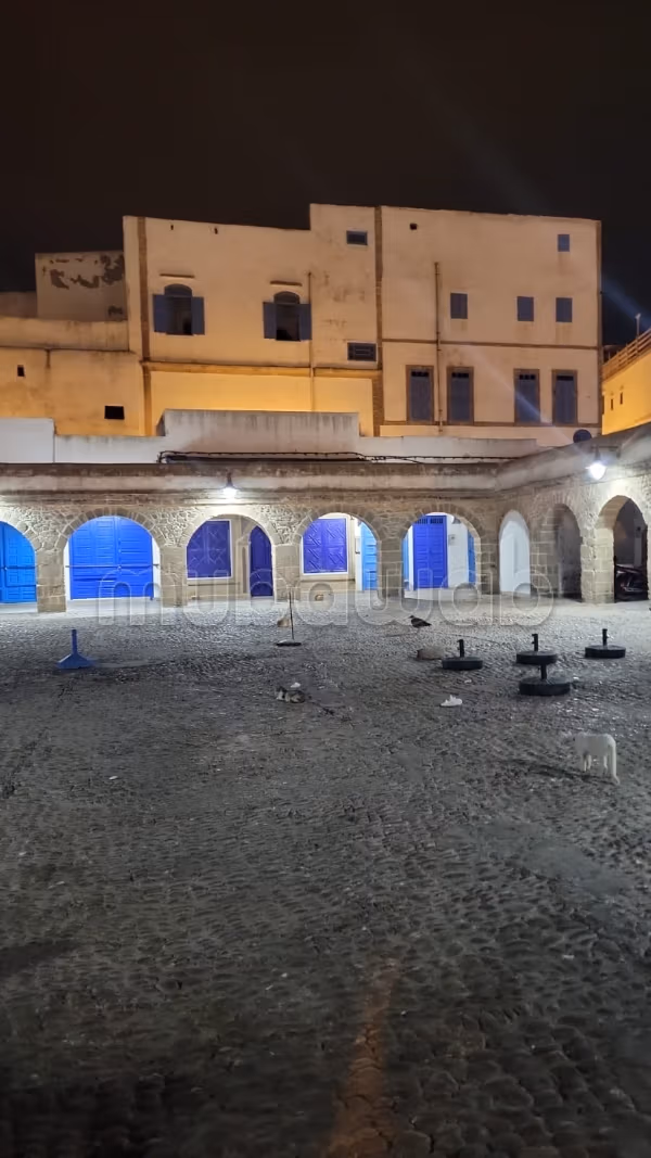 Bel locale in vendita a Medina. Superficie totale 9 m²