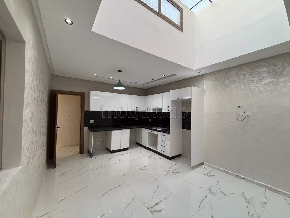 Maison a vendre 100m 
R1