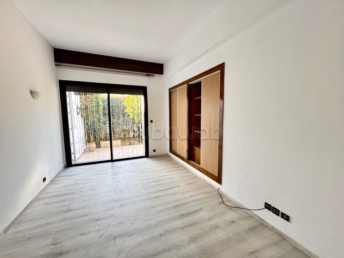 Oasis: 4 bedroom villa / 554 m2 plot / swimming pool