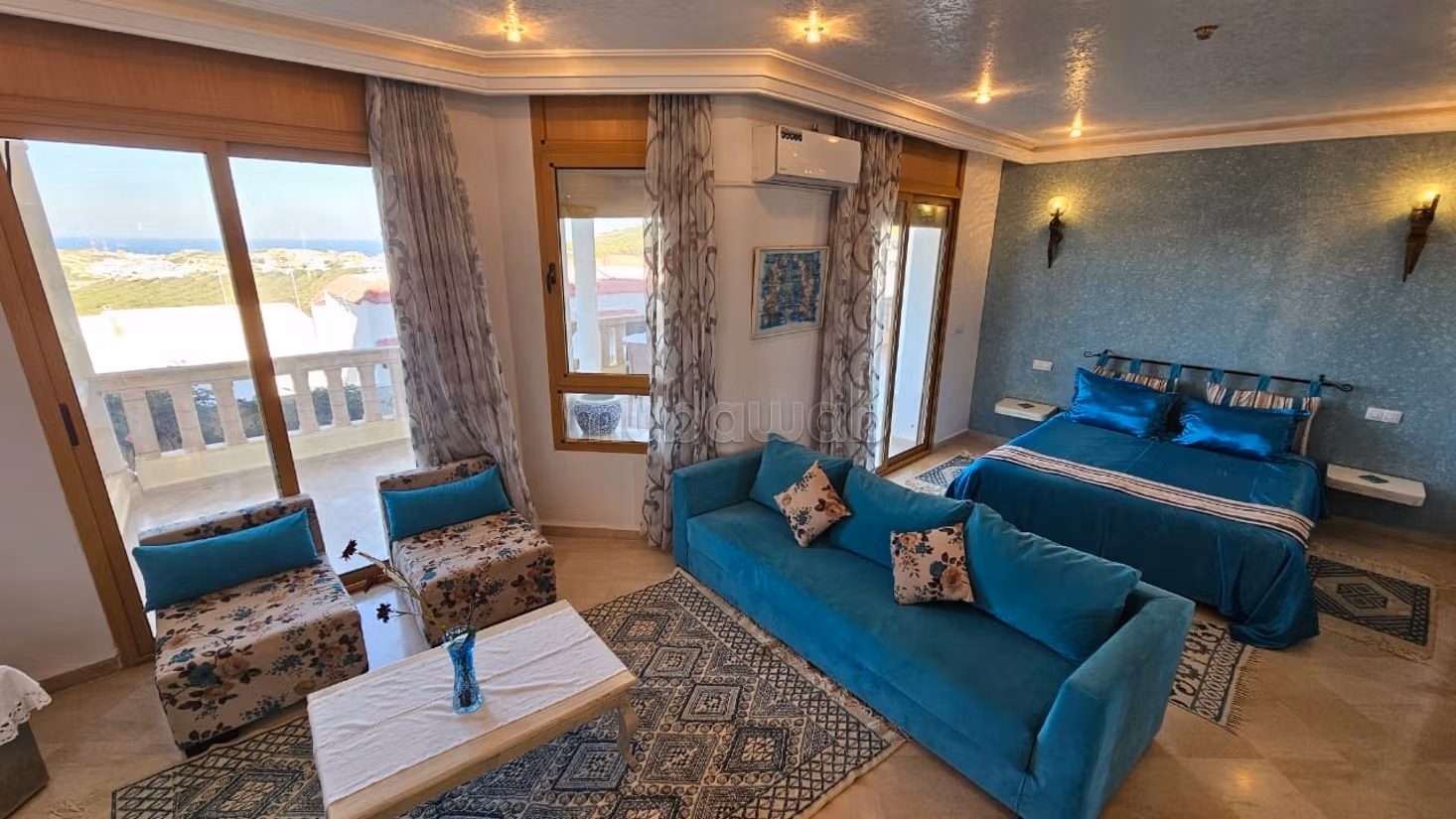 Splendide villa à vendre à La Grotte. 10 chambres. Meublé