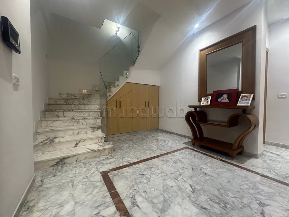 À vendre, triplex de prestige – cité salama