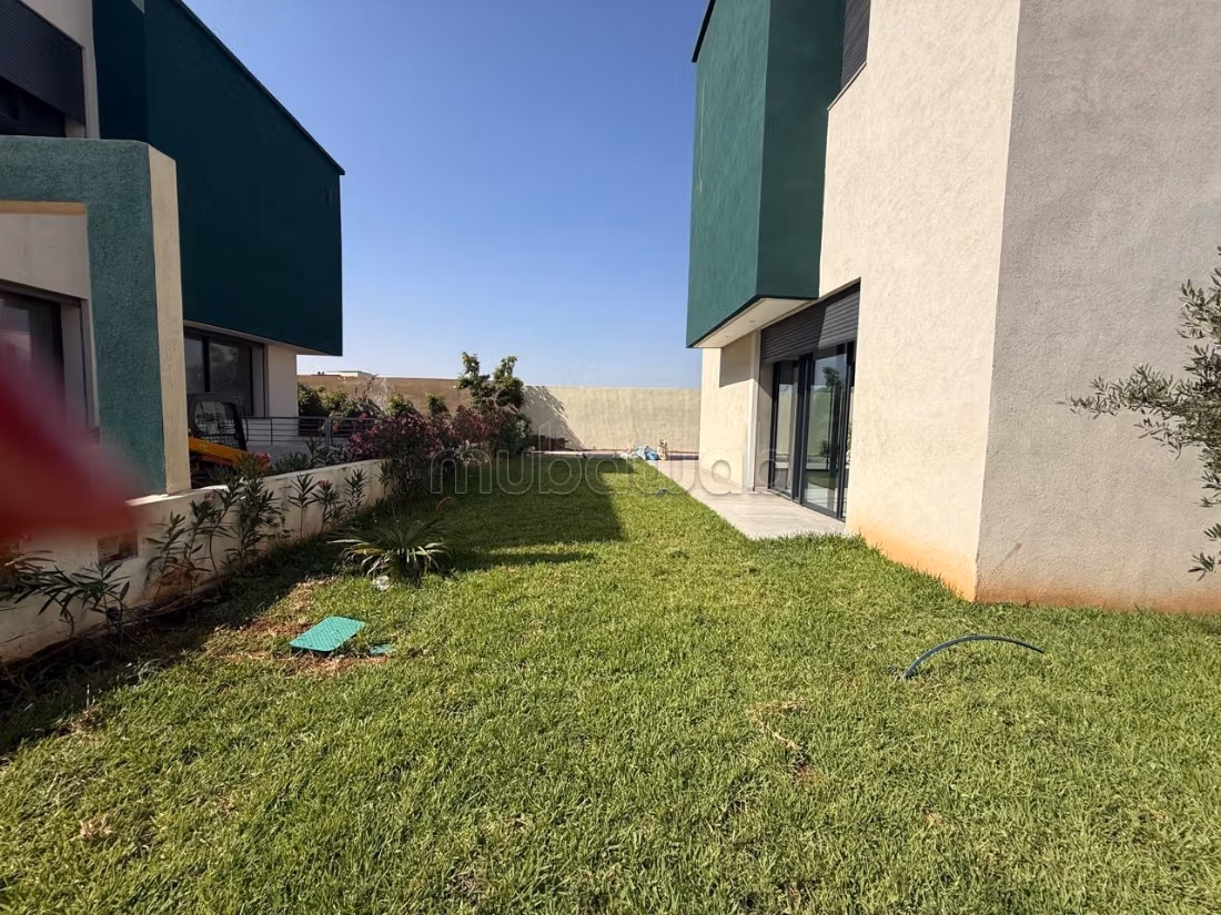New villa with pool