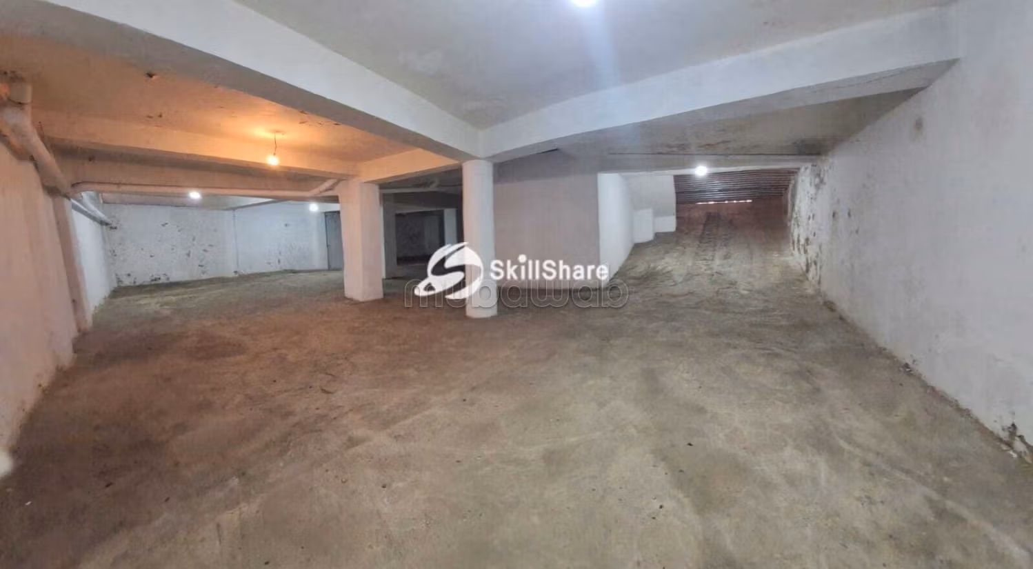 Local comercial en venta en Borgoña – 366 m²