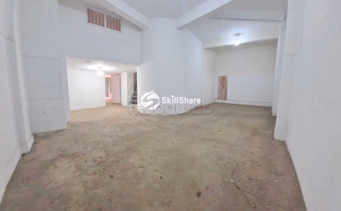 Local comercial en venta en Borgoña – 366 m²
