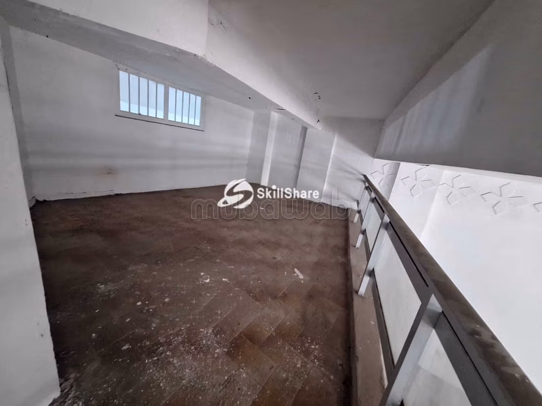 Local comercial en venta en Borgoña – 366 m²