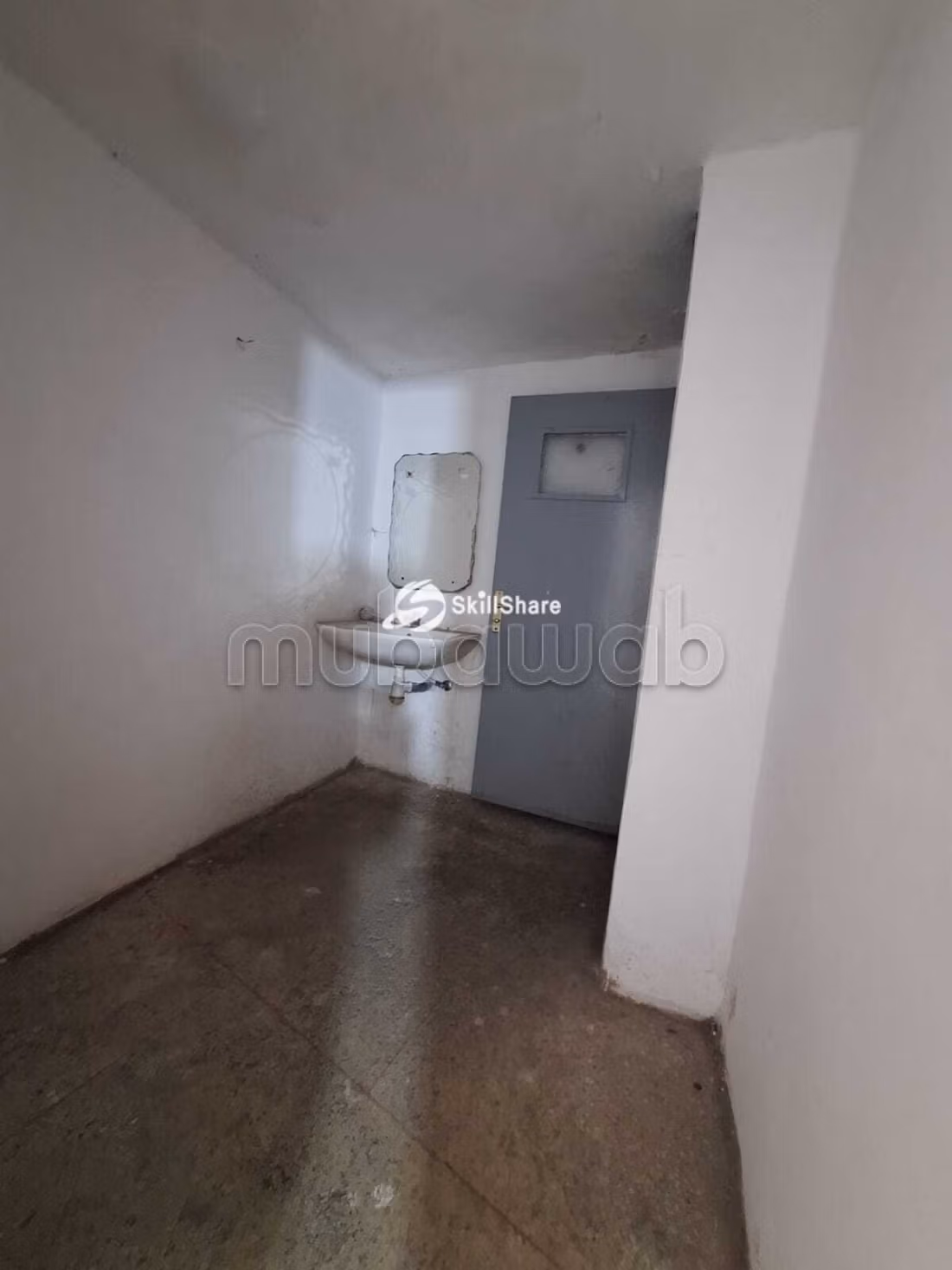 Local comercial en venta en Borgoña – 366 m²