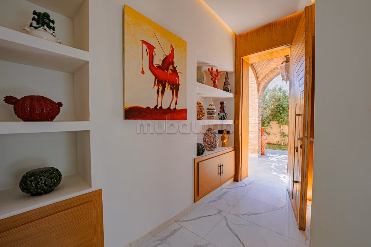 Mooie villa te koop tussen de rivieren. 5 kamers. Gemeubileerd