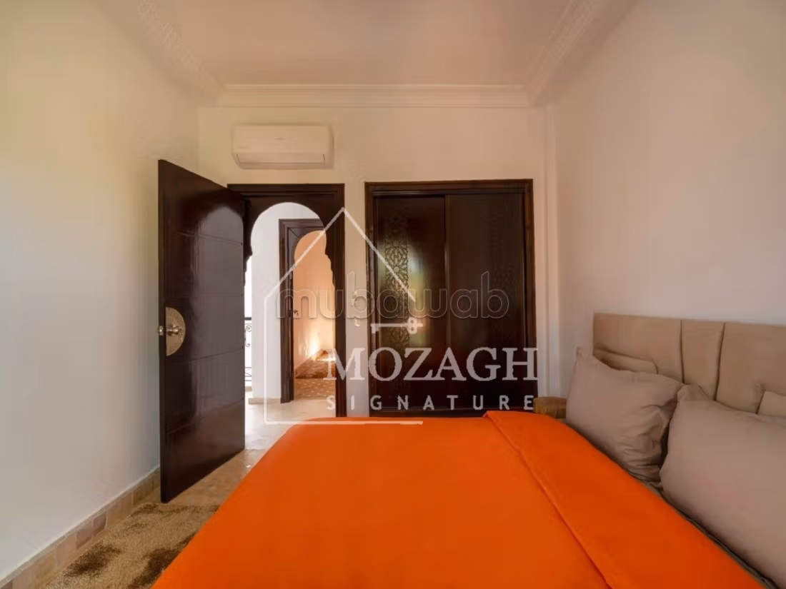 Magnificent 4-bedroom villa with heated pool