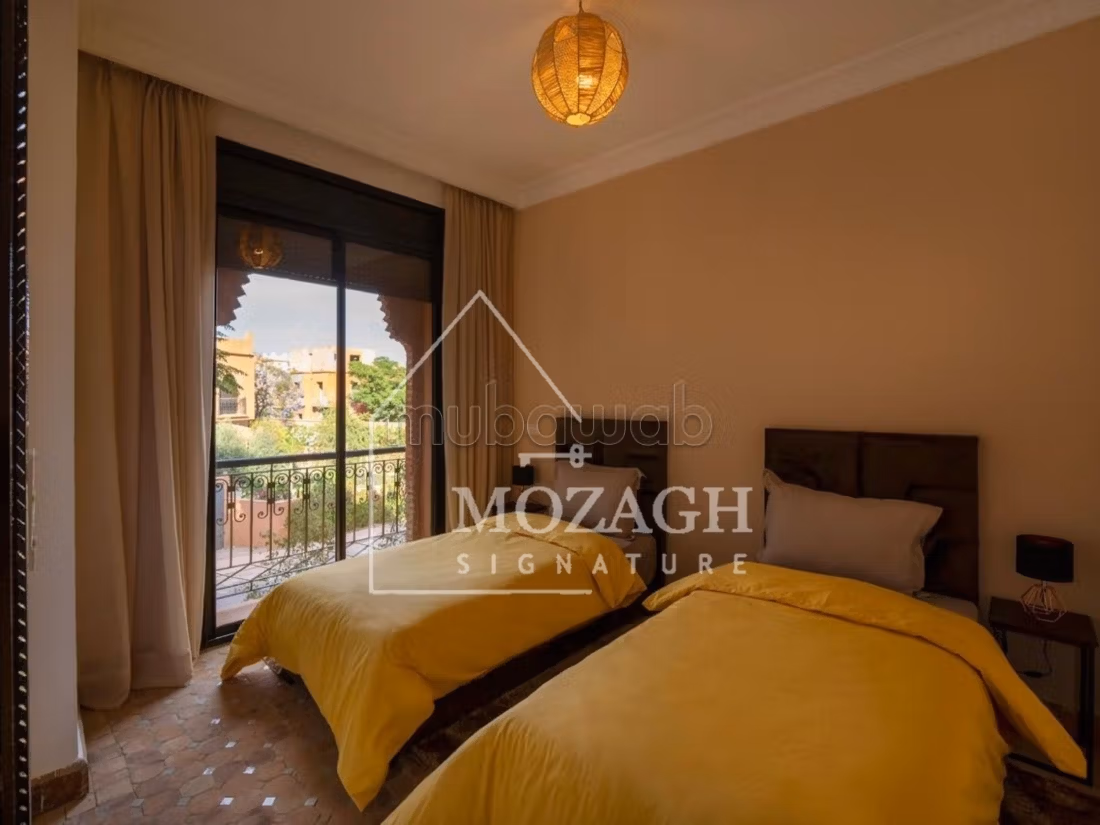 Magnificent 4-bedroom villa with heated pool
