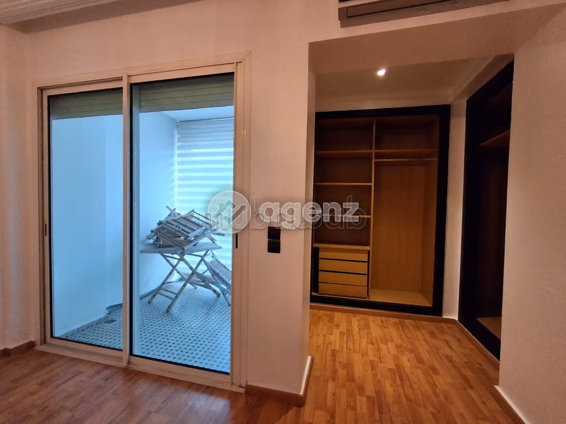 Appartement 280 m² f Racine — 16