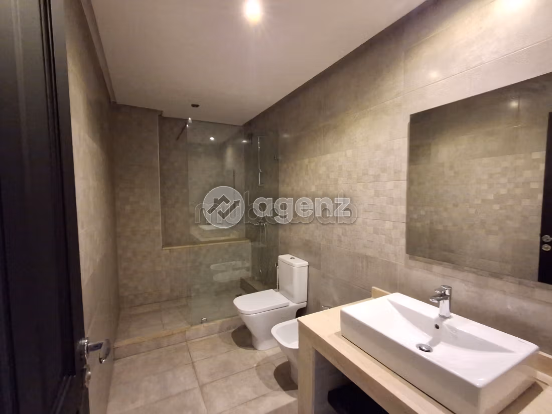 Appartement 280 m² f Racine — 10