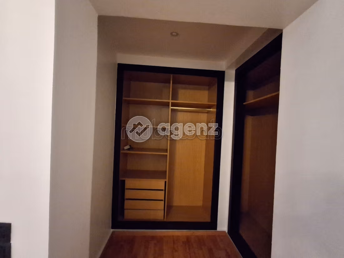 Appartement 280 m² f Racine — 8