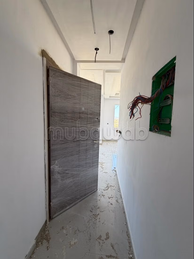 Des appartements et un local commercial à vendre