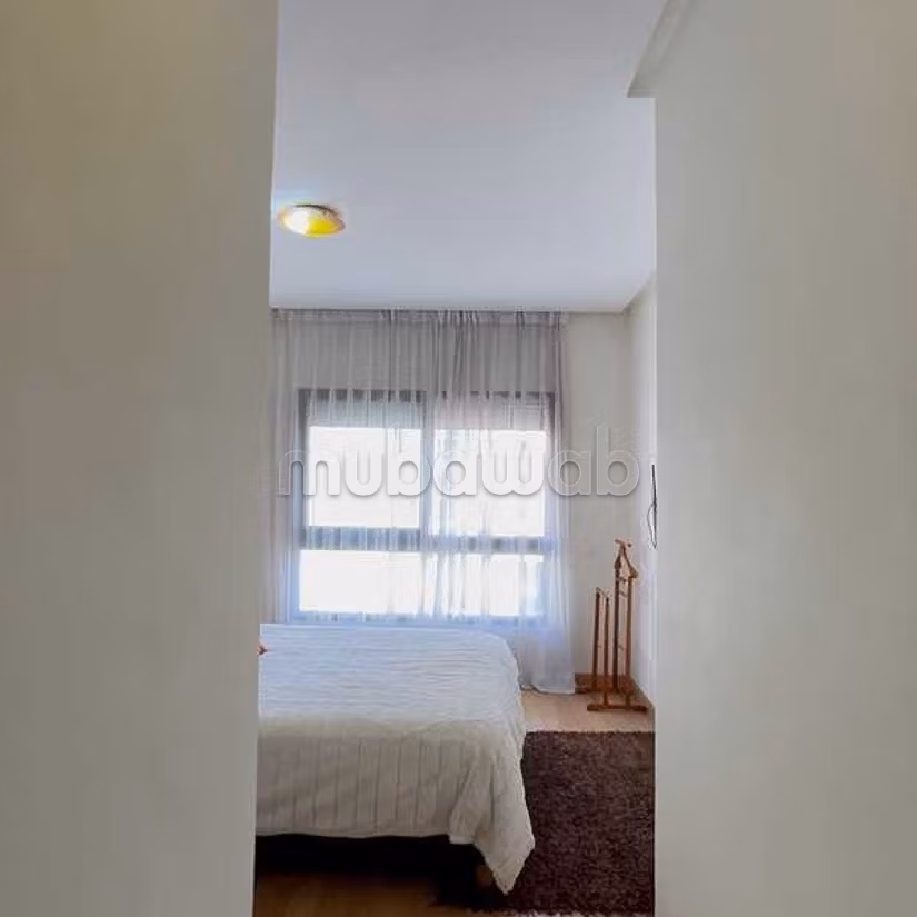 Appartement à Louer de 93.0 m² à Casablanca, Racine