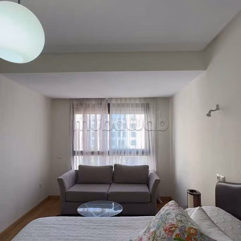 Appartement à Louer de 93.0 m² à Casablanca, Racine