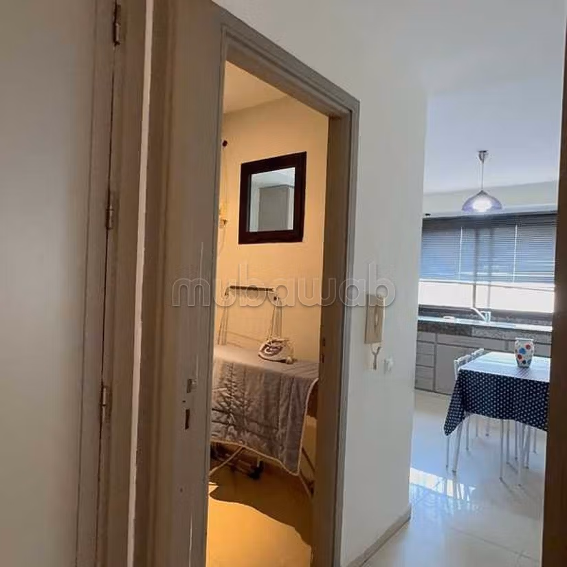 Appartement à Louer de 93.0 m² à Casablanca, Racine