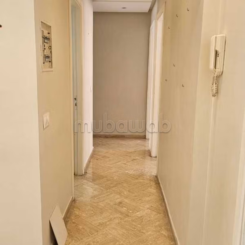 Appartamento in Affitto di 103,0 m² a Casablanca, Burger
