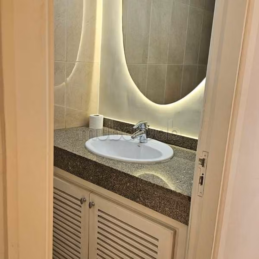 Appartamento in Affitto di 103,0 m² a Casablanca, Burger