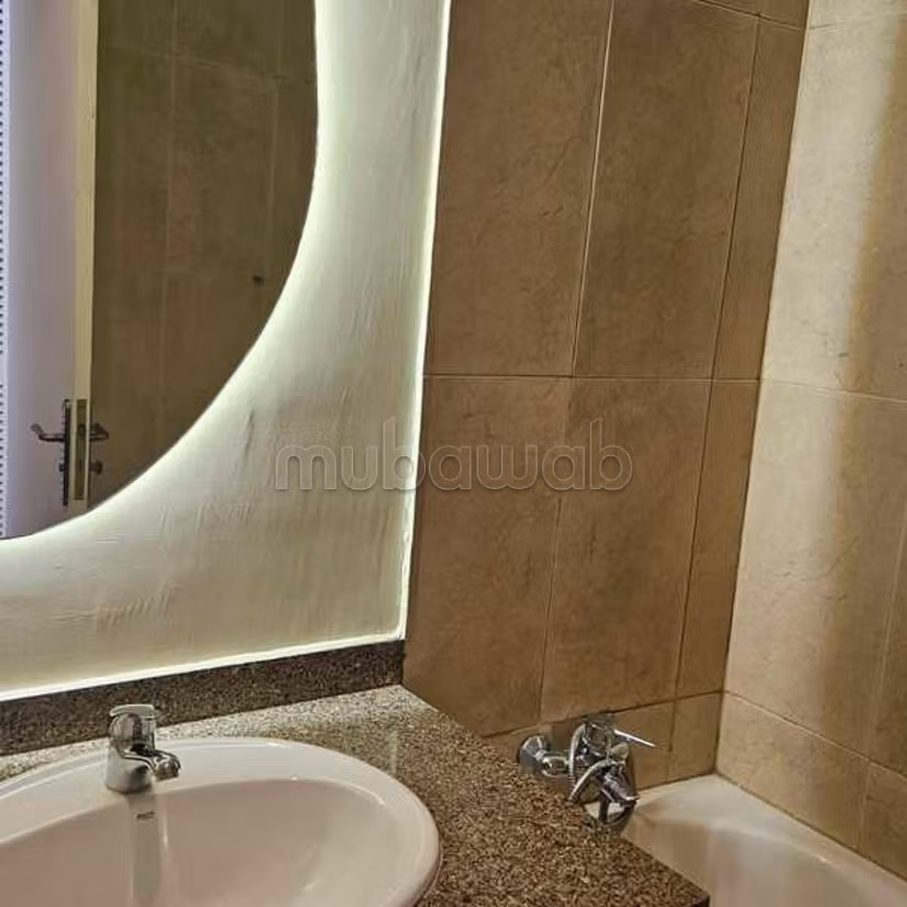 Appartamento in Affitto di 103,0 m² a Casablanca, Burger