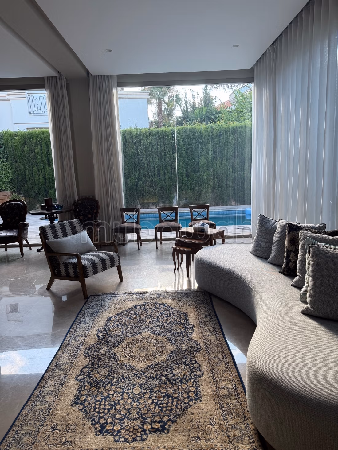 Magnifica villa con piscina di 700m a California
