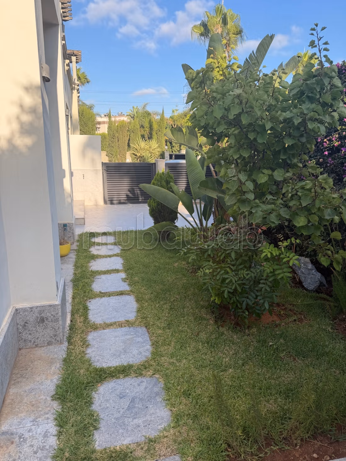 Magnifica villa con piscina di 700m a California