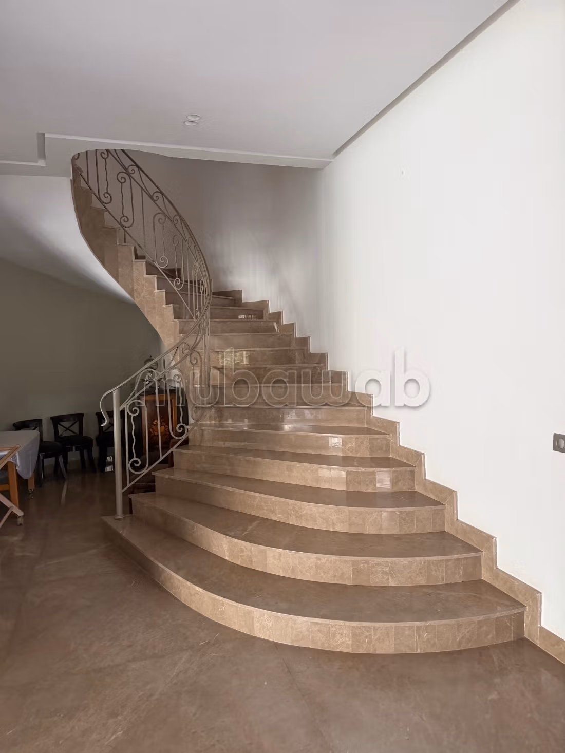 Magnifica villa con piscina di 700m a California