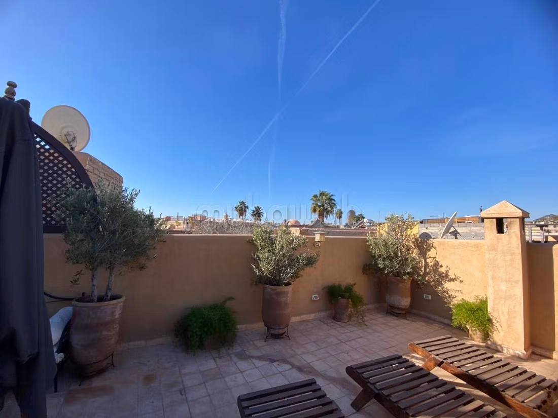 Vente riad maison d’hote titree a quartier azbezte