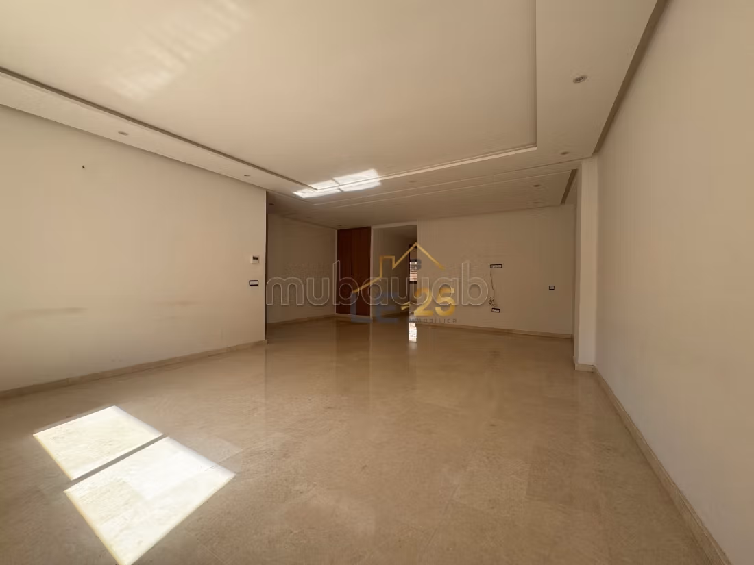 Très Bel Appartement À Louer À La Route De Casa — 3