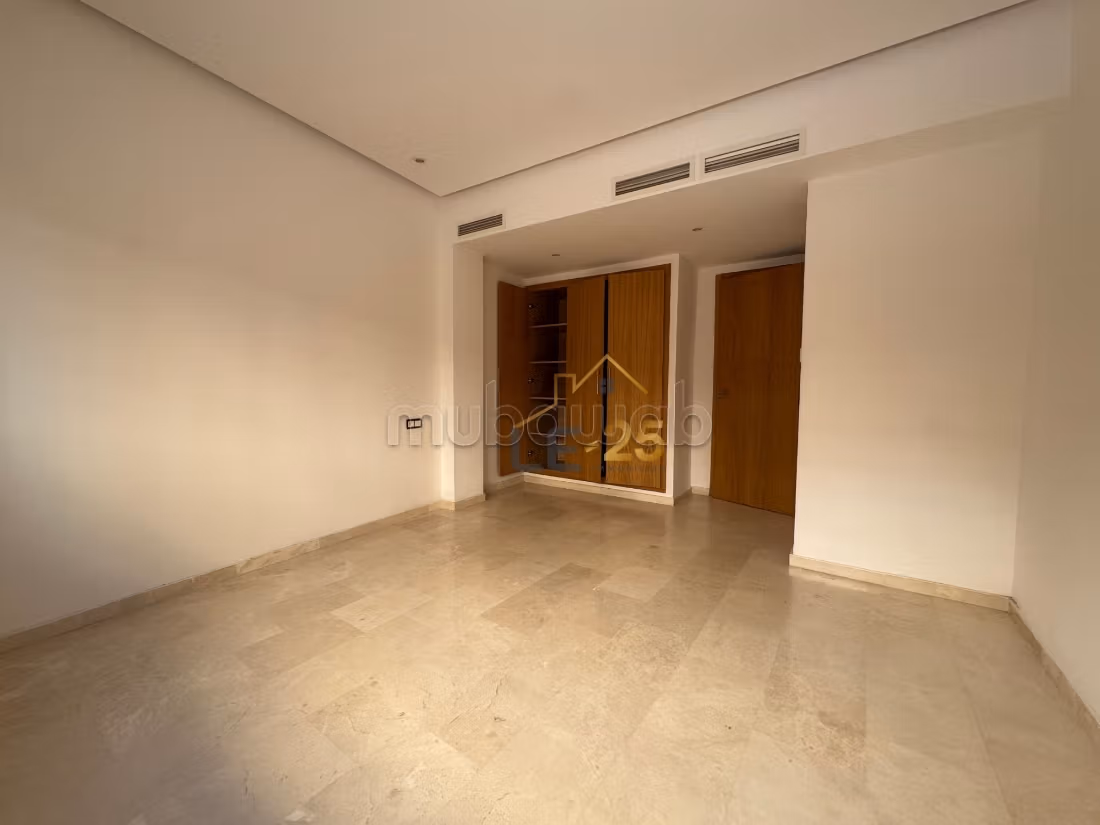 Très Bel Appartement À Louer À La Route De Casa — 6