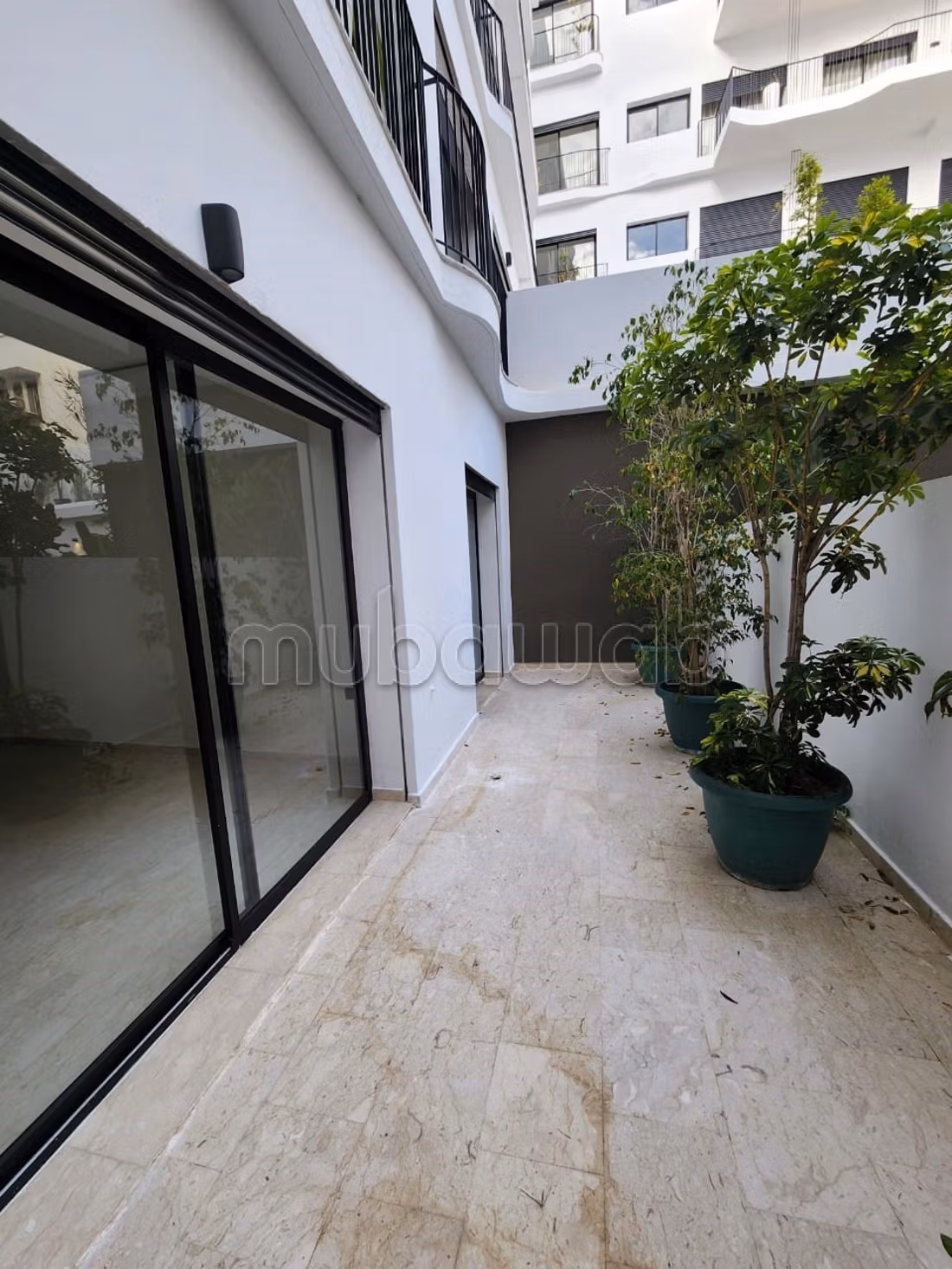 Studio Haute Gamme 50m2 à Bourgogne ouest Terrass