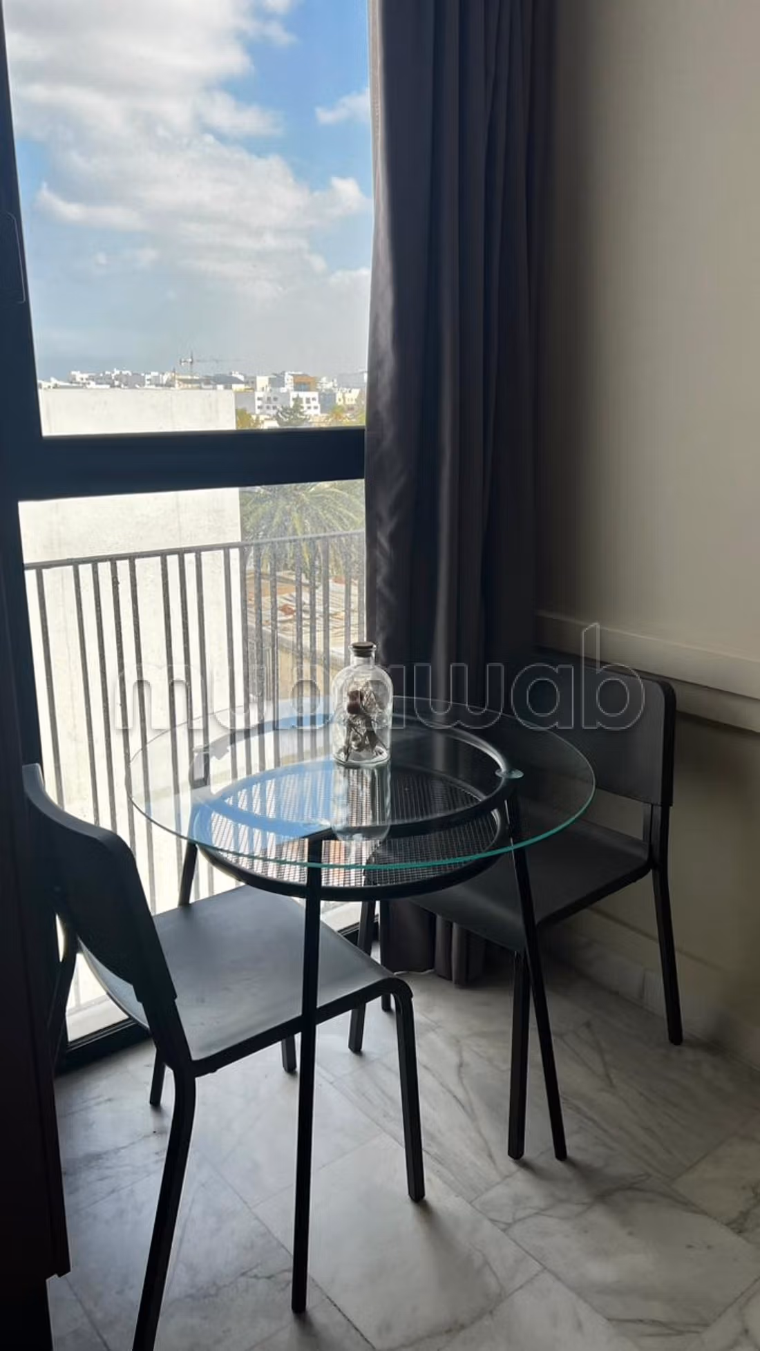 Studio moderno e arredato in affitto - Oasi