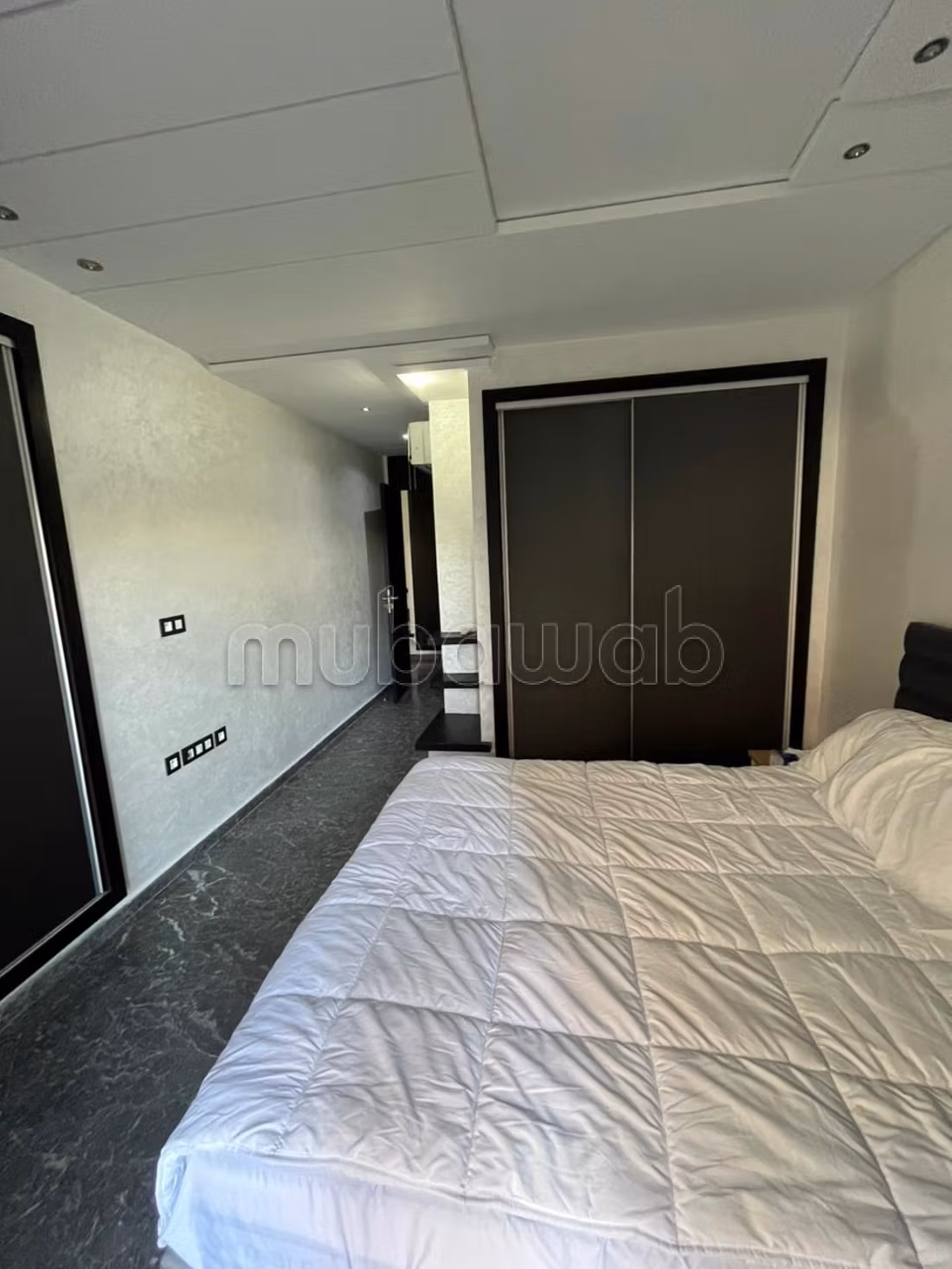 Bel Appartement Meublé à Louer — 5