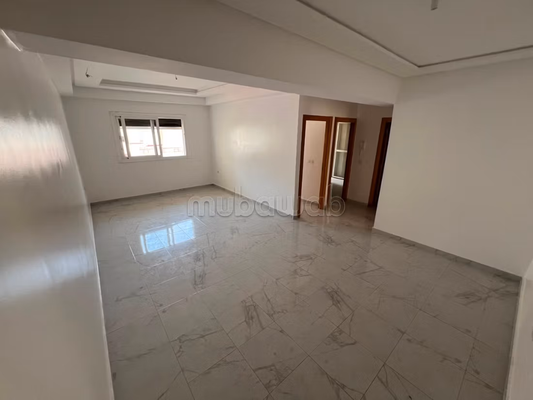 Spacieux appartement vide à louer, Mesnana Golf