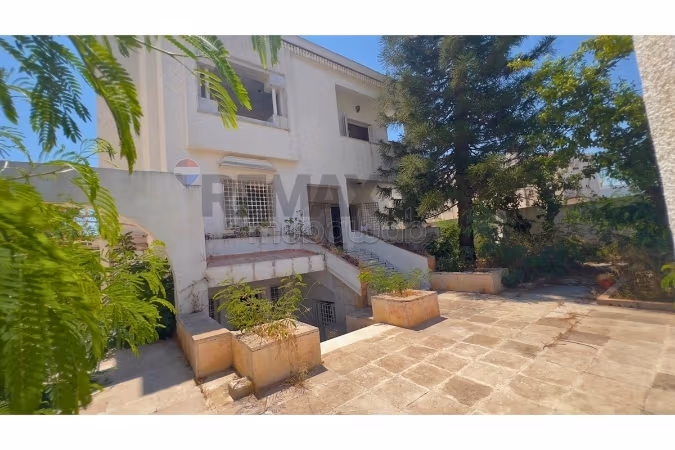 À Vendre Villa de 660 m² à El menzah 5