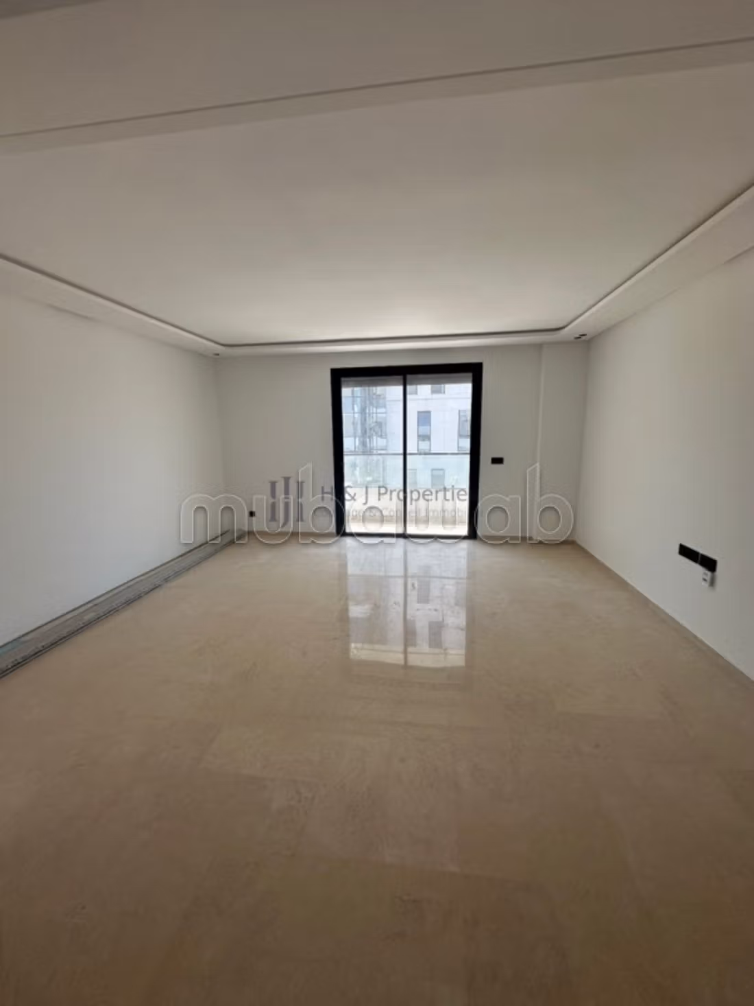 T3 vide 116 m² – 2 chambres – terrasse — 3