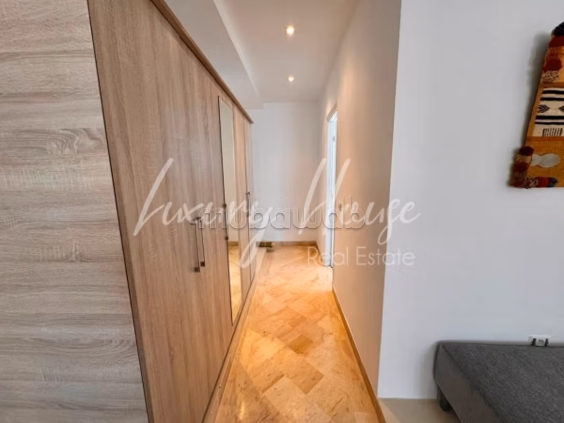 Duplex S3 arredato con terrazza nel cuore di Sidi Bou
