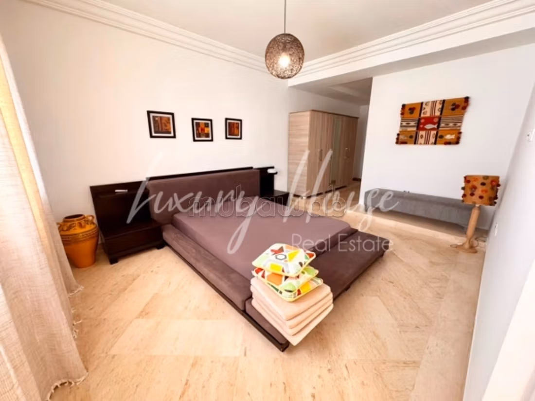 Duplex S3 arredato con terrazza nel cuore di Sidi Bou