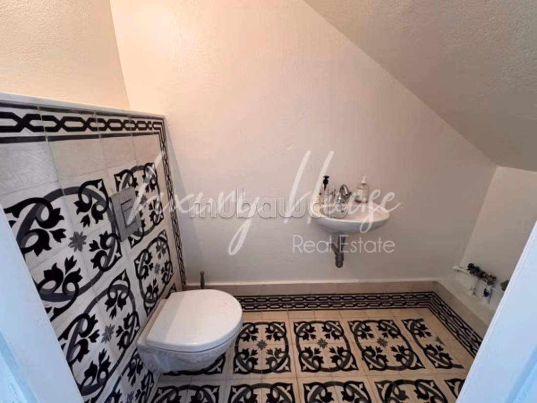 Duplex S3 arredato con terrazza nel cuore di Sidi Bou