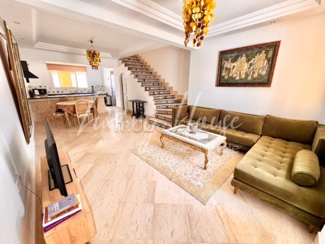 Duplex S3 arredato con terrazza nel cuore di Sidi Bou