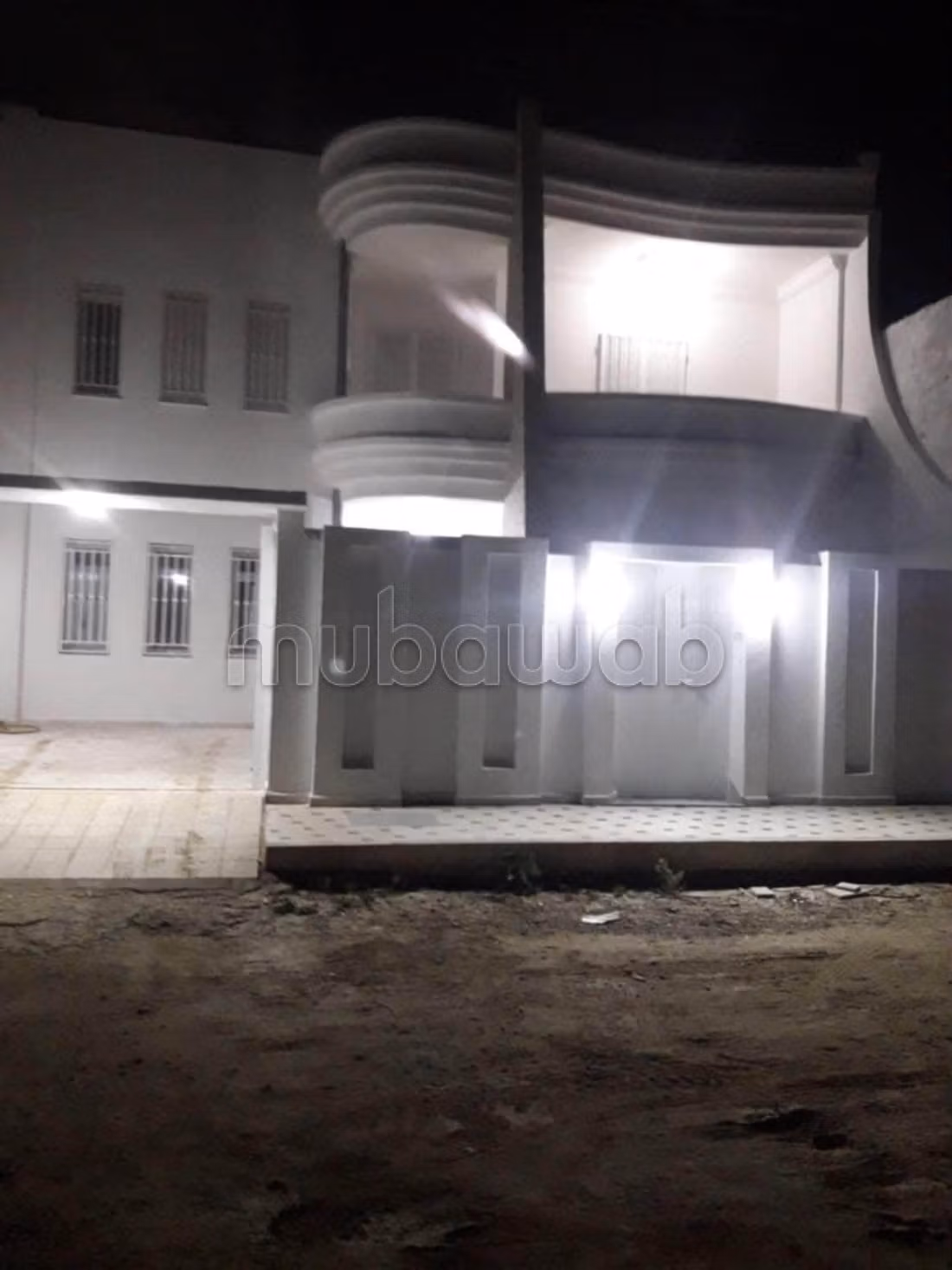 VILLA su 3 livelli in vendita a Kairouan Mansoura