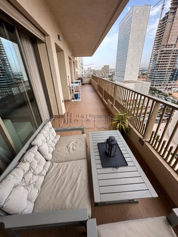 Furnished T3 132 m² – 2 bedrooms – terrace