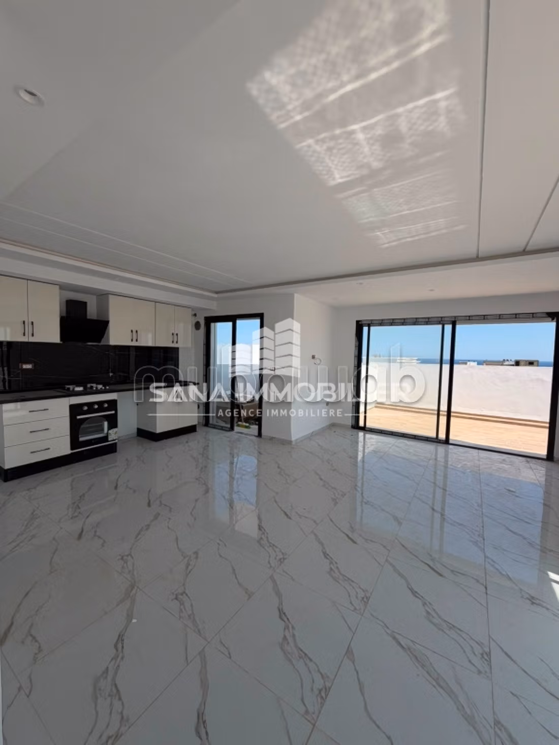 À Vendre – Penthouse S1 avec Vue Mer à Hammamet No
