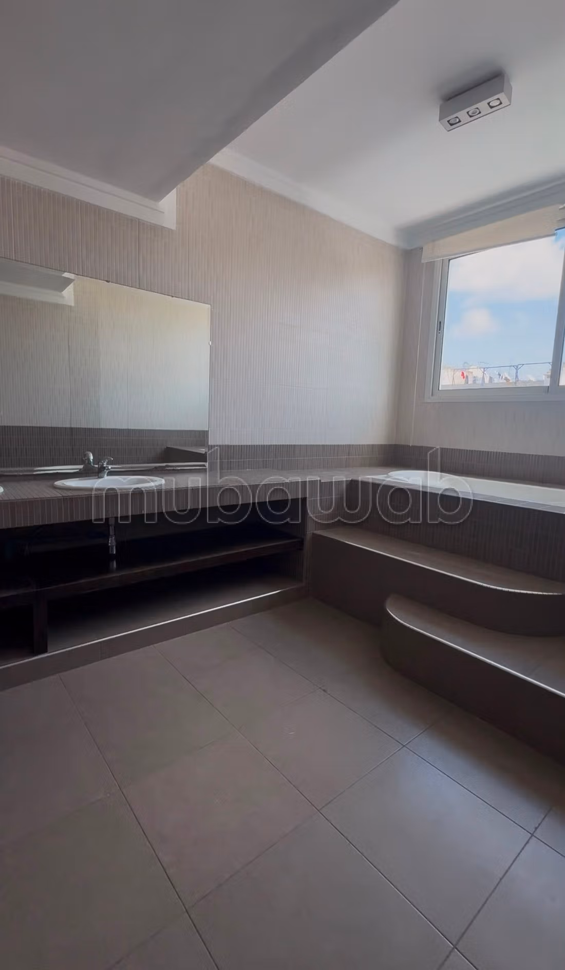 Appartement 400 m² à Racine — 13