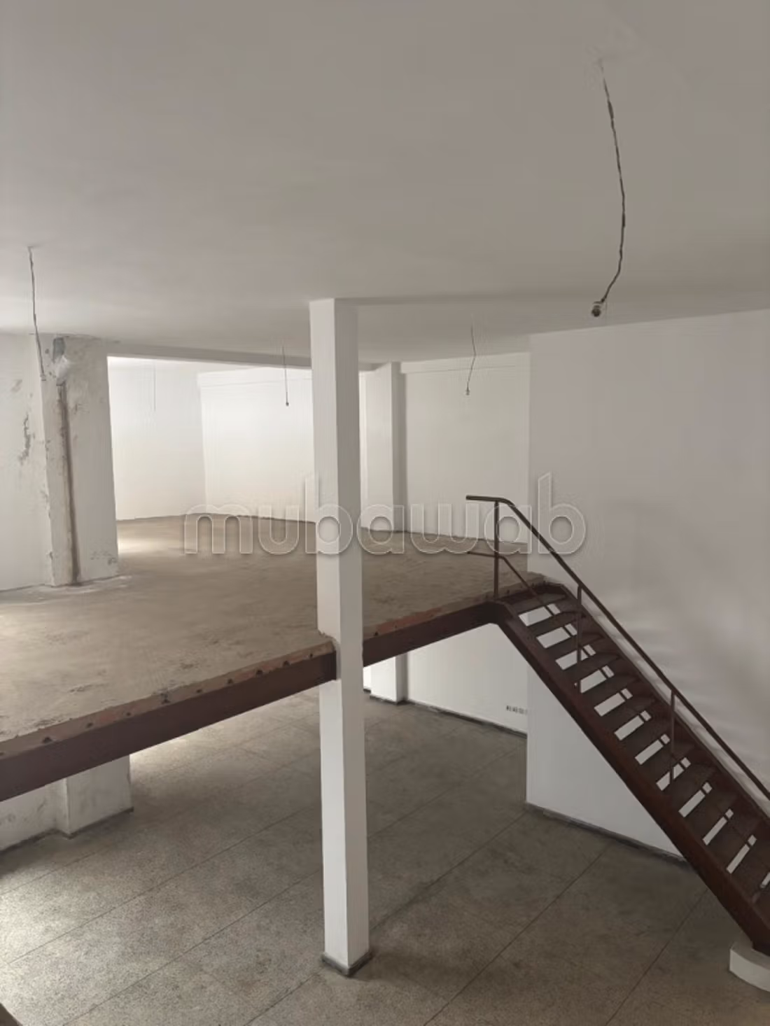 Bureau en vente palmier en face paul