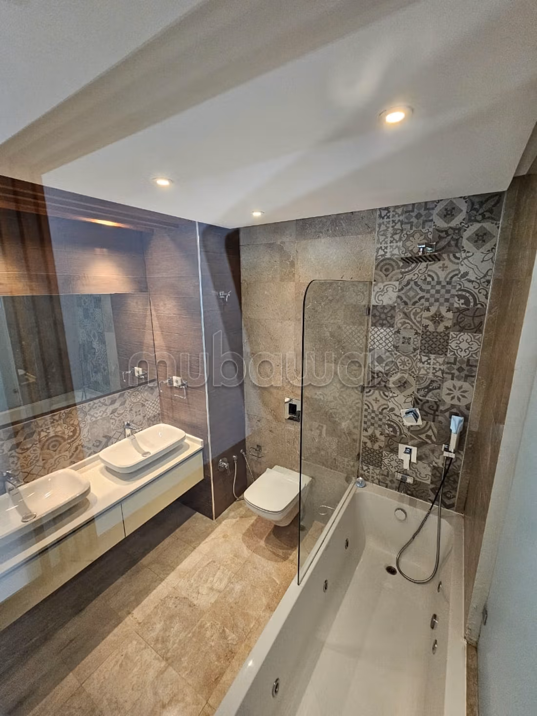 FOR RENT - Superb Triplex with Pool in La Soukra